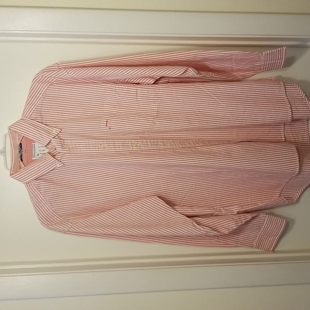 Mens Longsleeve shirt by Gap